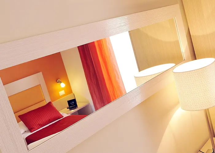 Scott House Otel 3*
