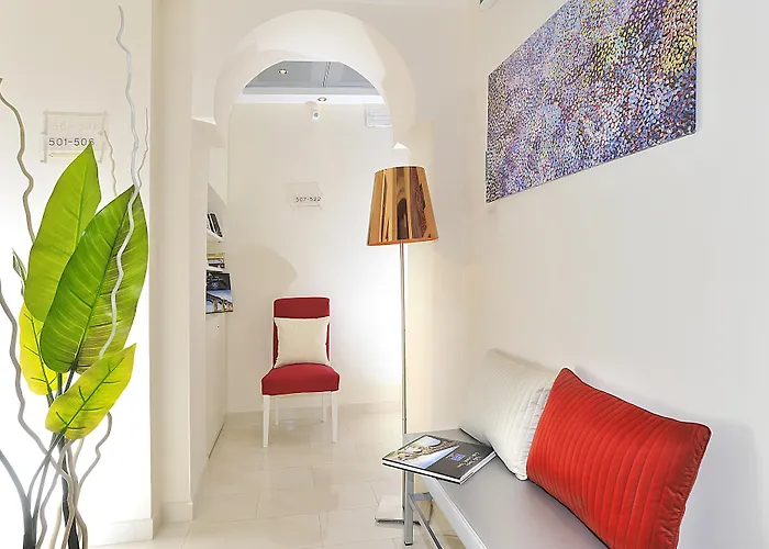 Otel Scott House 3*